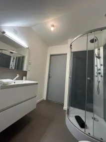 Liris Apartment - Image 3
