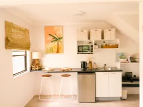 Among The Palms - Fresh Noosa River & Marina Suite - Image 3