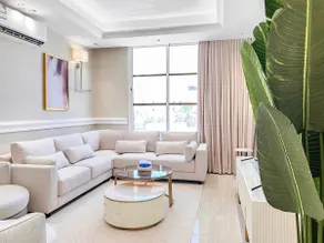 TA • Modern 3BR • Private Parking - Image 2