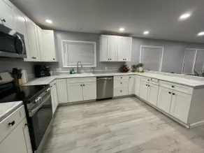 Roomy Downtown Apartment 3bd/2ba - Image 4