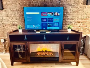 Stylish Brick Loft | Easy FIFA Stadium Access - Image 4