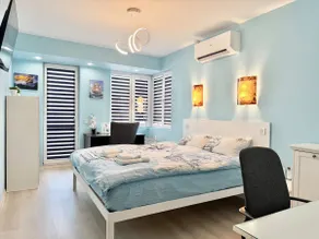 SeaSky SmartHome-Penthouse with private Parking - Image 4