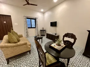 Modern Apartment close to beach with kitchenette - Image 3