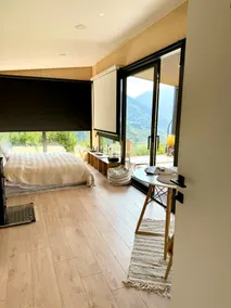 17HILLS Cottage - Image 2