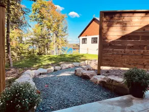 Almaguin Lake Retreat - Image 2
