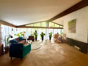The Draper-MCM Spacious Ranch minutes to it all - Image 3