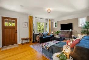 The Orchard Luxe - Walking Distance to UO - Image 2