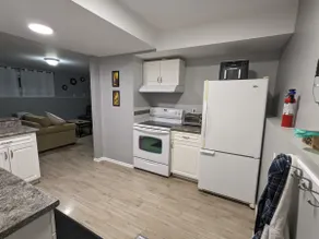 Downtown Salmon Arm Basement Suite, pets welcome - Image 3