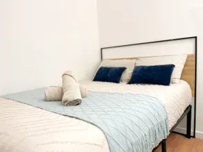 Modern & well-maintained • Fiber • Easy access - Image 2