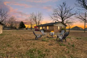 1-Acre Retreat, Fire Pit, Near ASU & Hospital - Image 4
