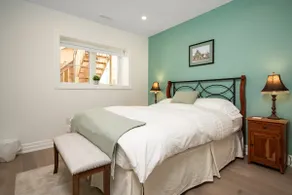 Private Suite in Perfect Location Guest Favourite - Image 3