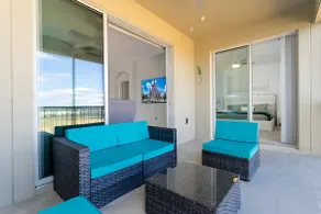 Family home in All-Access Resort, 8 guests - Image 5