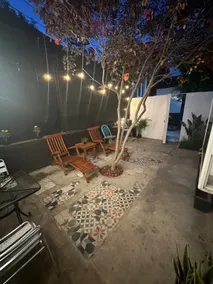 Downtown Studio w/ private Patio - Image 2