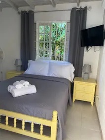 Sunset - Cozy studio by the pool, prime location! - Image 2