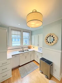 A Hallmark home close to everything! Best location - Image 5
