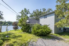 Waterfront Main House with Hot Tub & Sauna - Image 2