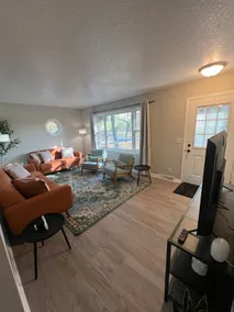 The Ranch Road Retreat - Image 2