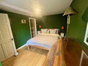 The Guest house at the Old Manor - Image 4