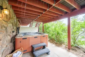 Luxury Vintage Mountain Escape w/ Hot Tub - Image 5