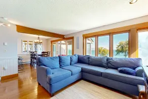 3 Bedroom lakeview townhouse! - Image 4