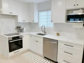 (R) Private Villa @ Vibrant Main St Community w/AC - Image 4