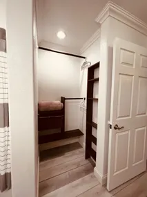 1bedroom apartment with balcony - Image 5