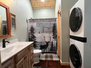 Wilderness Luxury Cabin - Image 5