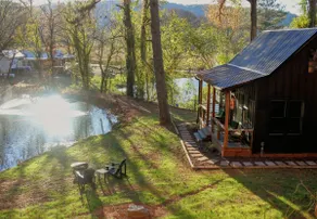 Hidden Springs Cottage: Hot Tub & Icy Spring Pool - Image 2