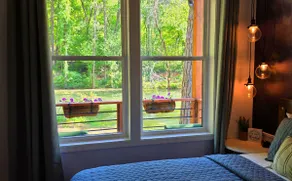 Hidden Springs Cottage: Hot Tub & Icy Spring Pool - Image 4
