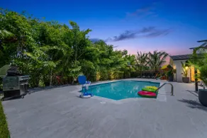 Modern 5BR Retreat • Court & Games • Pool_BBQ - Image 2