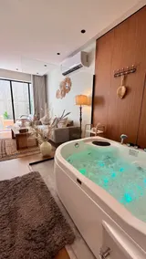 M15 rustic Bohemian-style room and lounge + massage jacuzzi (self check-in) - Image 2