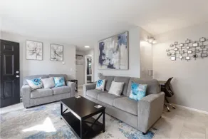 Trendy 2 bedroom Oasis with TV's in the rooms - Image 2