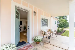 Falcons /Downtown Flowery Branch-The Peach Pad! - Image 4