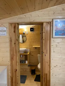 3 The cabin (the sapinière st vincent de paul) - Image 2