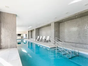 AXIS 607 | Pet Friendly Loft with Heated Pool - Image 2