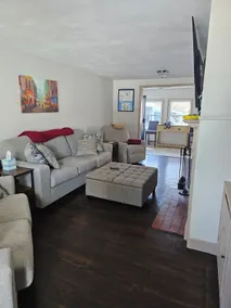 Home in Ludlow, 6 Flags, MGM Casino, Hiking Trails - Image 5