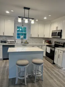 Brand new, beautiful home. - Image 3