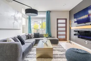 3BR | Rooftop | West Seattle | Sophari Home B - Image 3