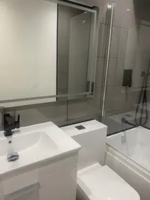 Lovely Modern studio flat with jacuzzi bath free parking - Image 5