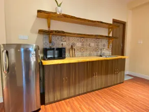 Cozy studio with balcony 750sqft - Image 5