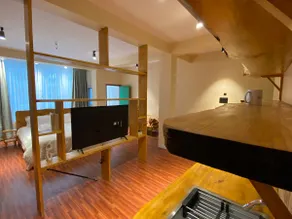 Cozy studio with balcony 750sqft - Image 4
