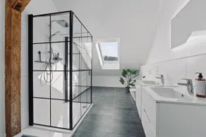 Modern boho loft • Central • Netflix • Parking - Image 4