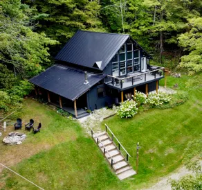 Black Dog Lodge - Ski Chalet centered between Okemo and Killington Mt. - Image 4