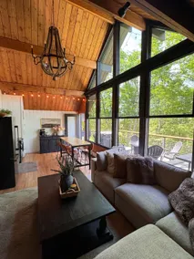 Black Dog Lodge - Ski Chalet centered between Okemo and Killington Mt. - Image 4