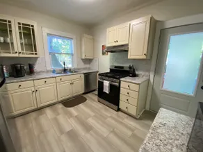 Creston Charm - Image 3