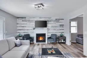 Cozy Poconos Retreat Hot tub, Game room and igloo - Image 2