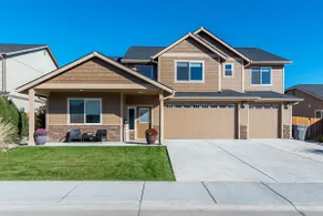 Co-Zy House - Image 2