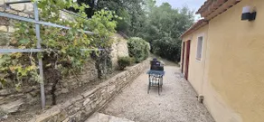 2-bedroom apartment - 30 m² - Restanques de la Tour - Image 2