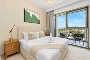 2BR near Dubai Mall | Burj-view pool | Sleeps 7 - Image 4