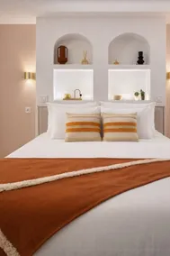 Prestige Spa & Private Pool Suite - LikeaDreamRoom - Image 4